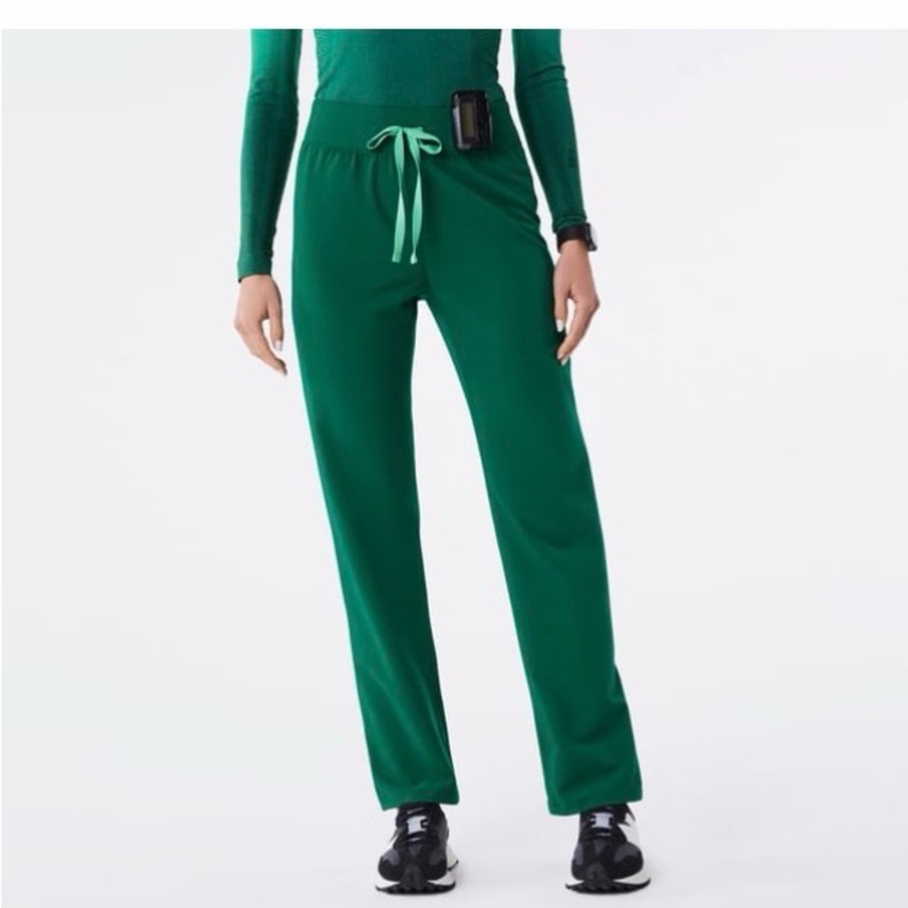 High waisted Livingston Figs Scrub Pants